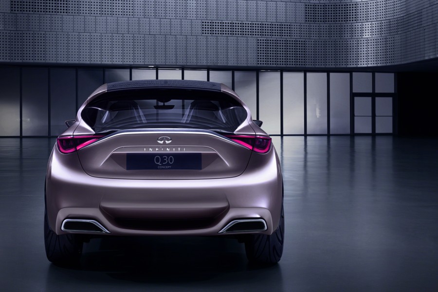Infiniti Q30 2016 года