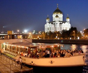 Как заказать теплоход