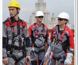 Пример комплекта специальной одежды электрика